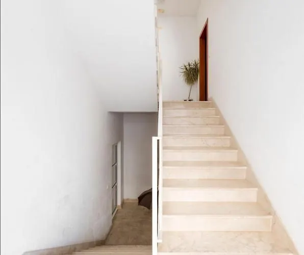 Apartmán The Old Town View Apartment, 5 Min Walk, Parking