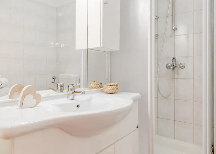 The Old Town View Apartment, 5 Min Walk, Parking * Τρογκίρ
