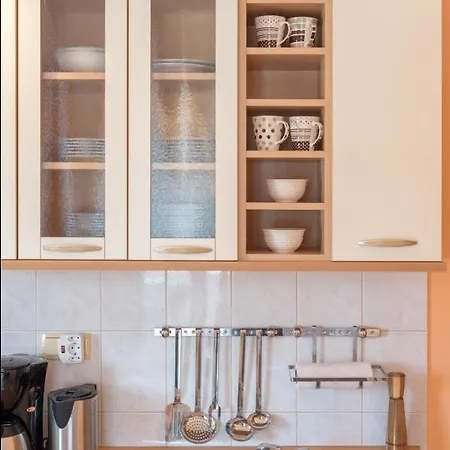 The Old Town View Apartment, 5 Min Walk, Parking 特罗吉尔