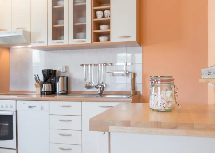 The Old Town View Apartment, 5 Min Walk, Parking Apartament